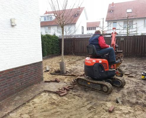 Grondwerk bij tuinaanleg Rosmalen Grondwerk bij tuinaanleg Rosmalen