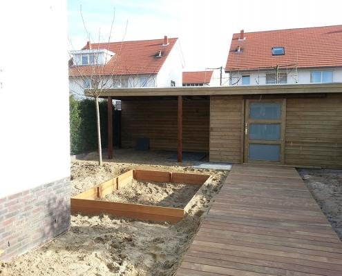 Trampoline ingraven bij tuinaanle Trampoline ingraven bij tuinaanle