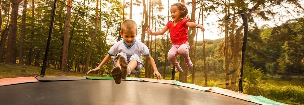 bersselaar-groen-trampoline-ingraven Trampoline zelf ingraven of toch liever laten doen? Bersselaar Groen informeert u over de stappen die u moet doorlopen.