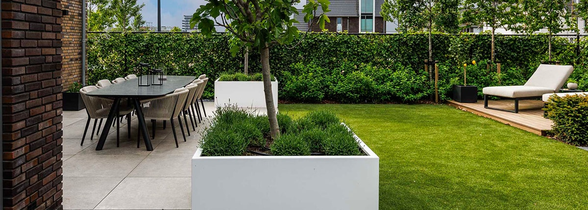 strakke-moderne-tuinaanleg-hoveniersbedrijf-rosmalen-groote-wielen