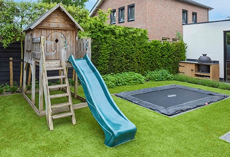 trampoline-ingraven-hovenier-rosmalen trampoline ingraven en speeltoestel plaatsen in Rosmalen